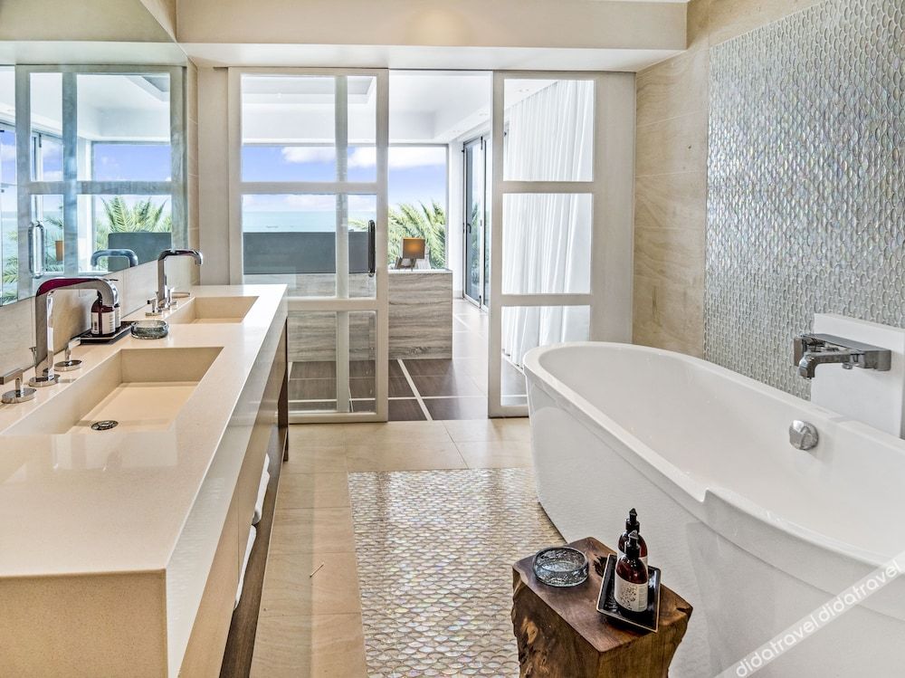 海滨3卧顶楼公寓带泳池