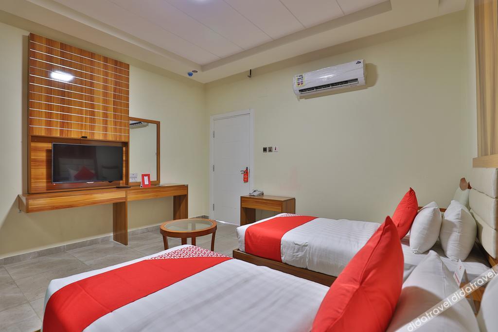 OYO 357 Blue Diamond Hotel photo 2