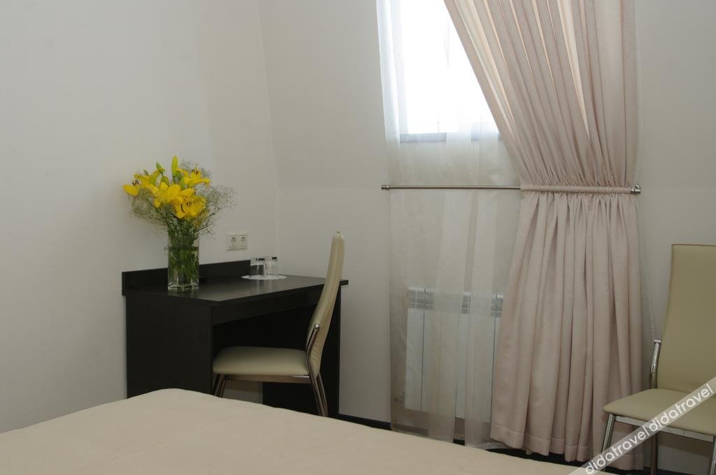 Maxim Gorky Hotel photo 4