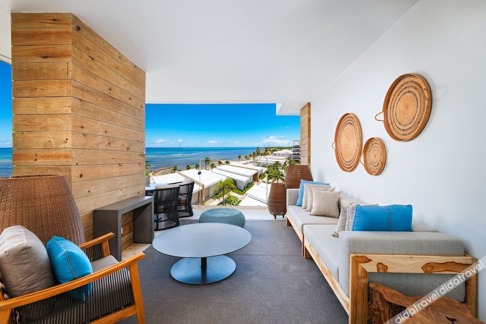 海景alaia套房，2卧室套房，卧室1：1张特大床，卧室2：1张特大床，海景