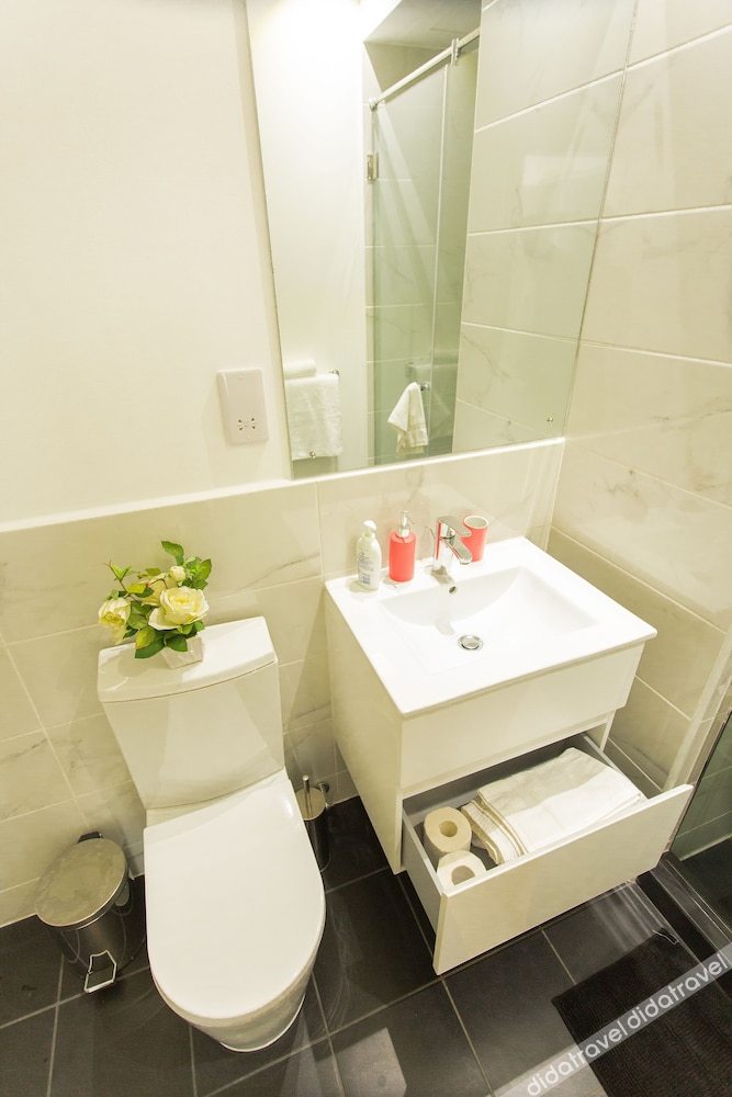 高级公寓，3卧室，阳台，庭院区