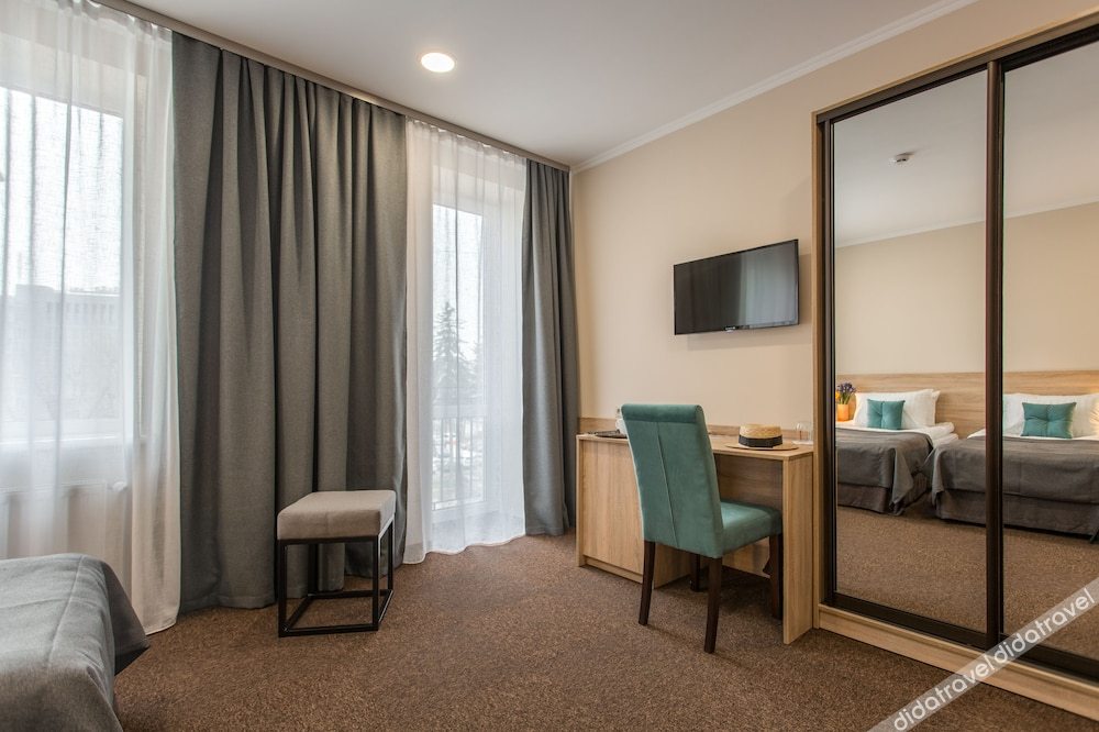 高级双人房（1 张双人床或 2 张单人床）