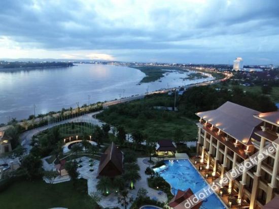 Landmark Mekong Riverside Hotel image 1