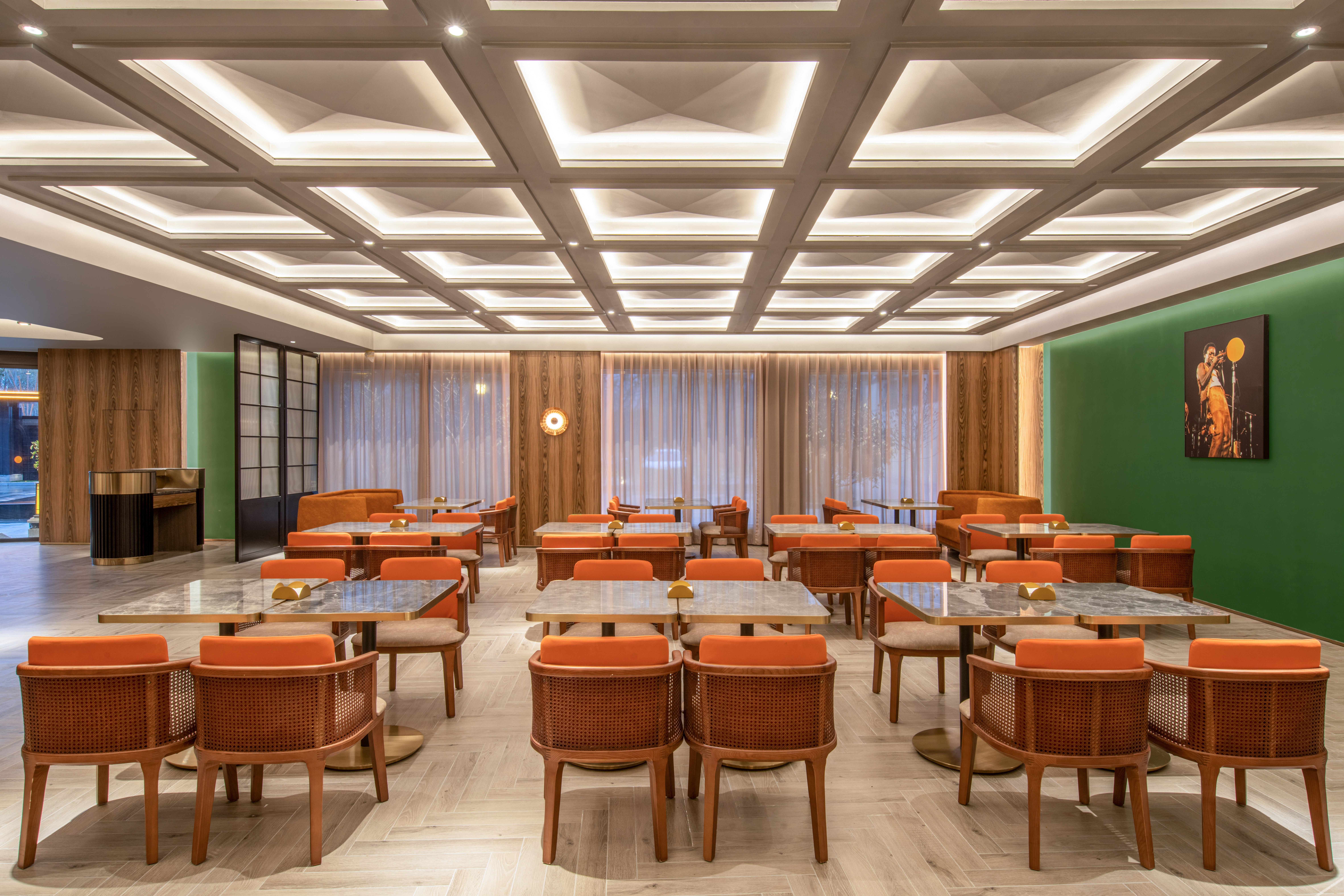 Orange hotel (Hebi Art Center Store)