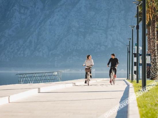 Fitness & Recreational Facilities