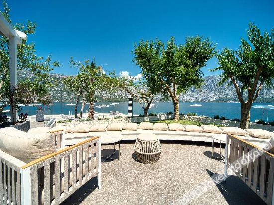 Hotel Interior or Public Areas