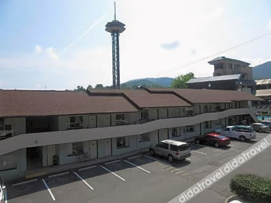 LeConte View Motel image 1