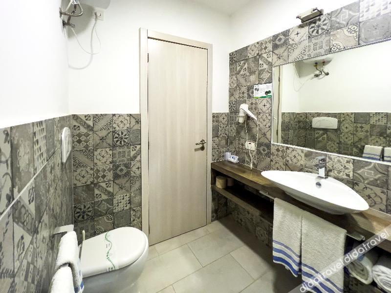 标准双人房 or 双床房