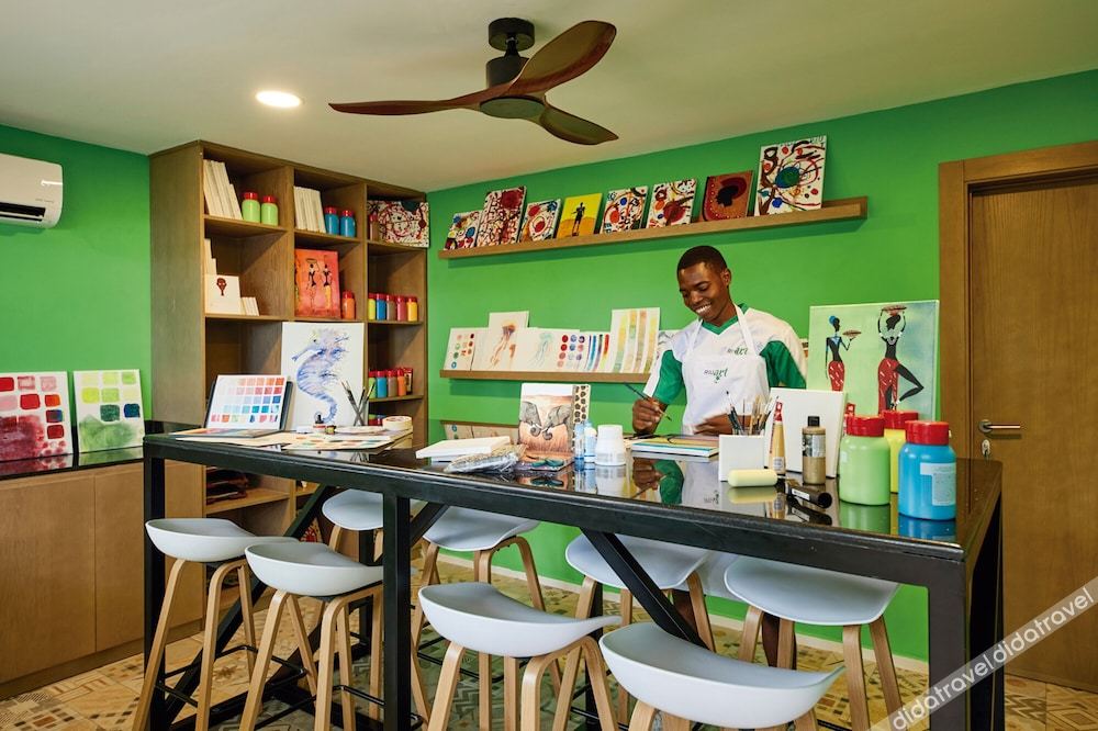 儿童游乐场／儿童俱乐部