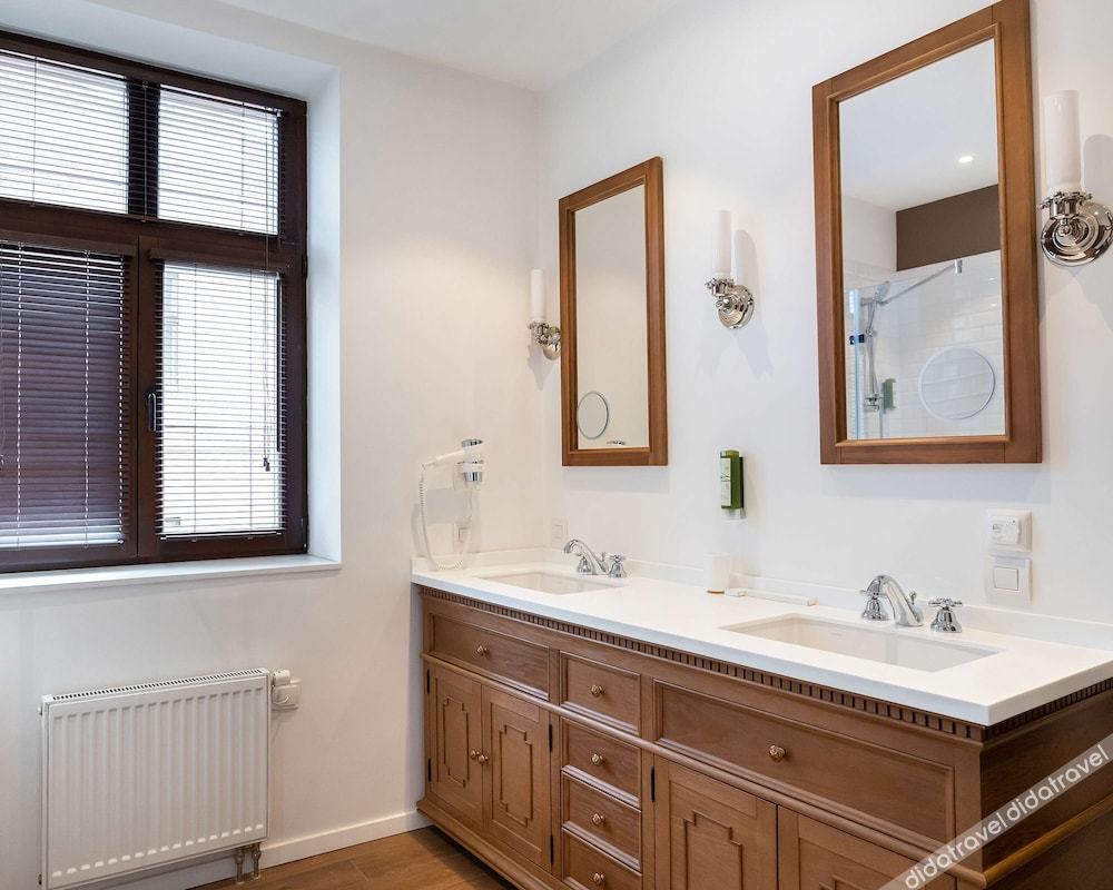 行政公寓, 1 张特大床, 厨房, 城市景观