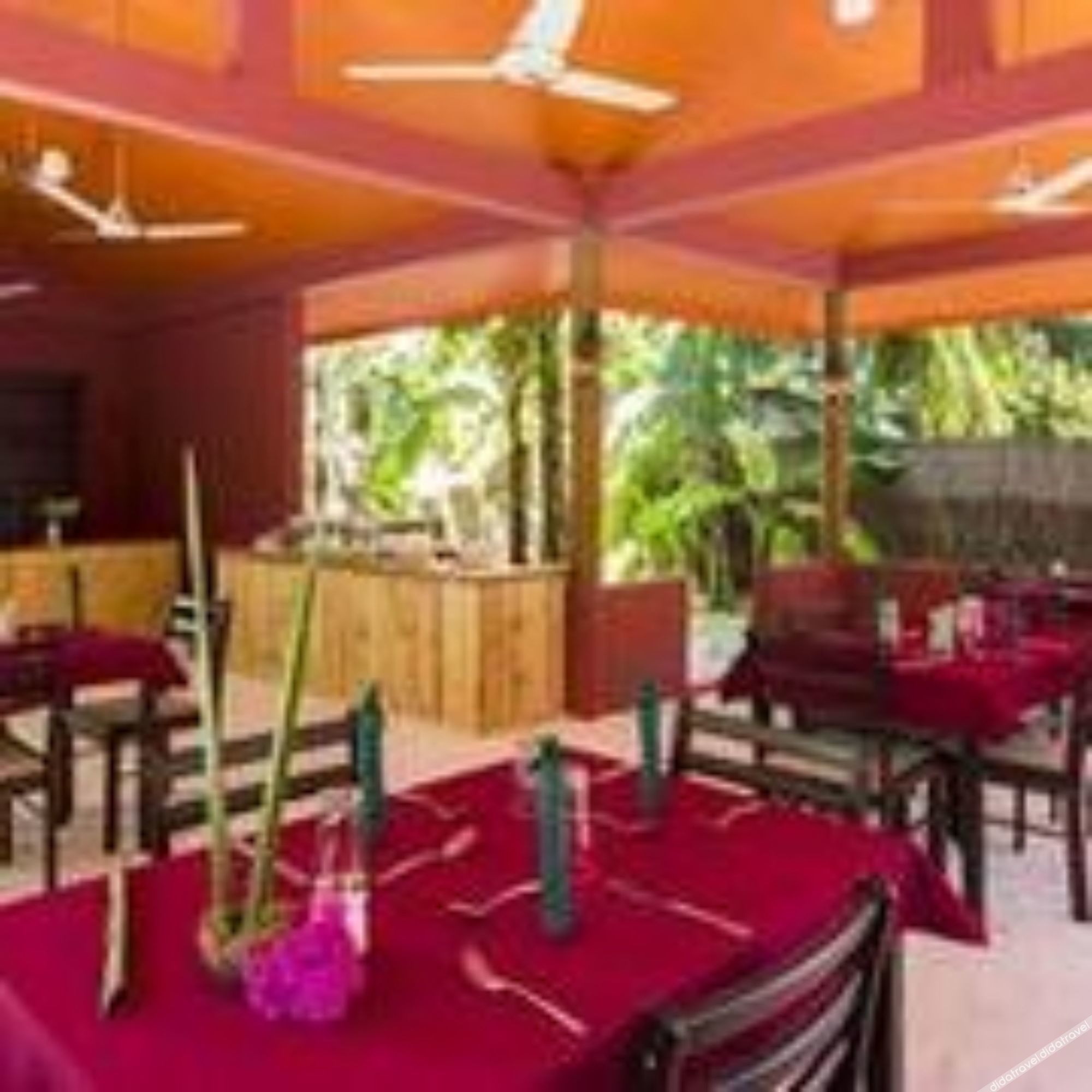 MAGOODHOO INN photo 2