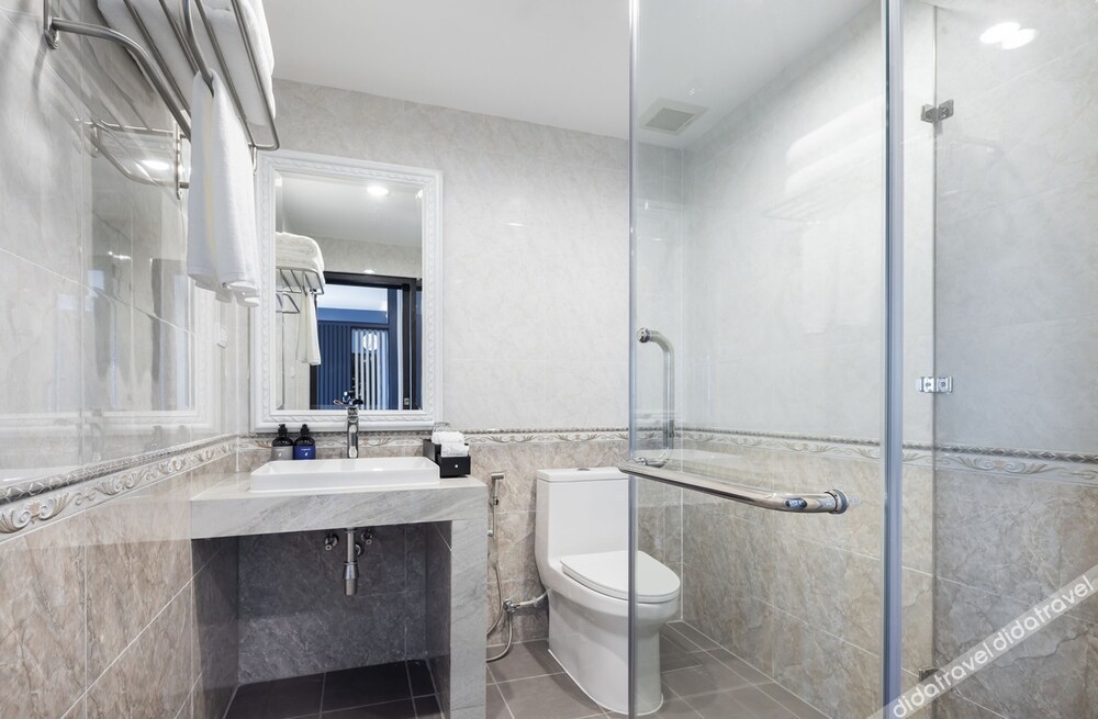 河景高级房（特大床）