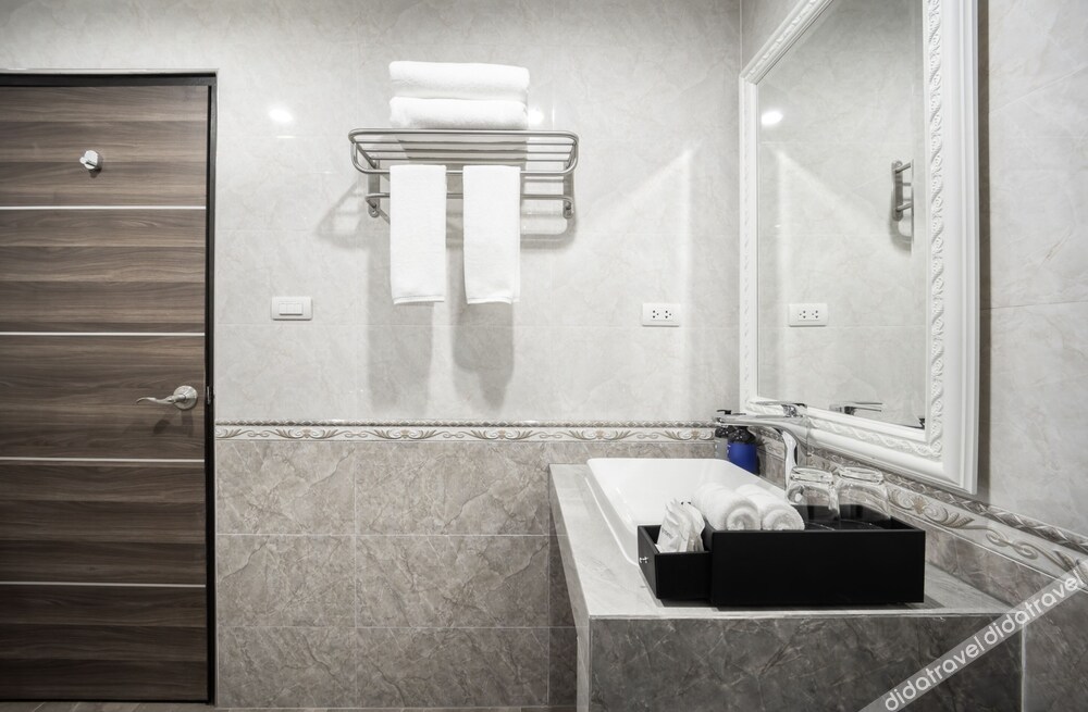 河景豪华双床房（带阳台）