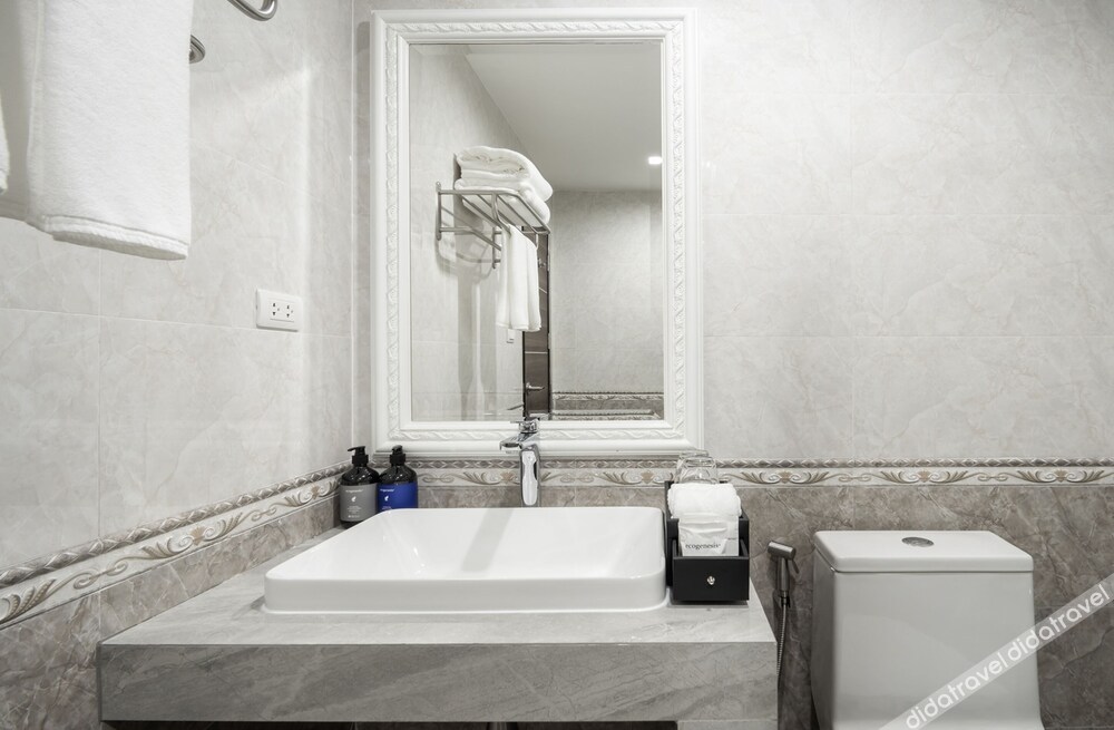 河景高级房（特大床）