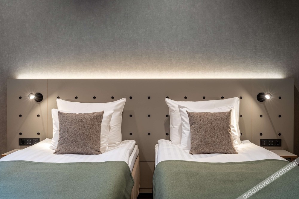 标准双人房（2 张单人床）