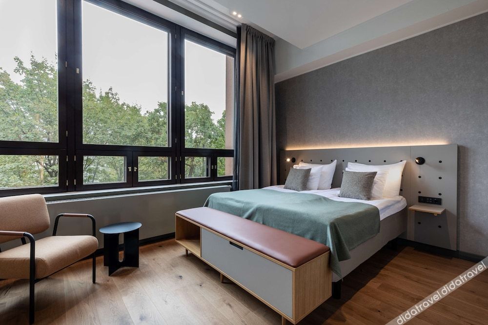 标准房, 1 张特大床