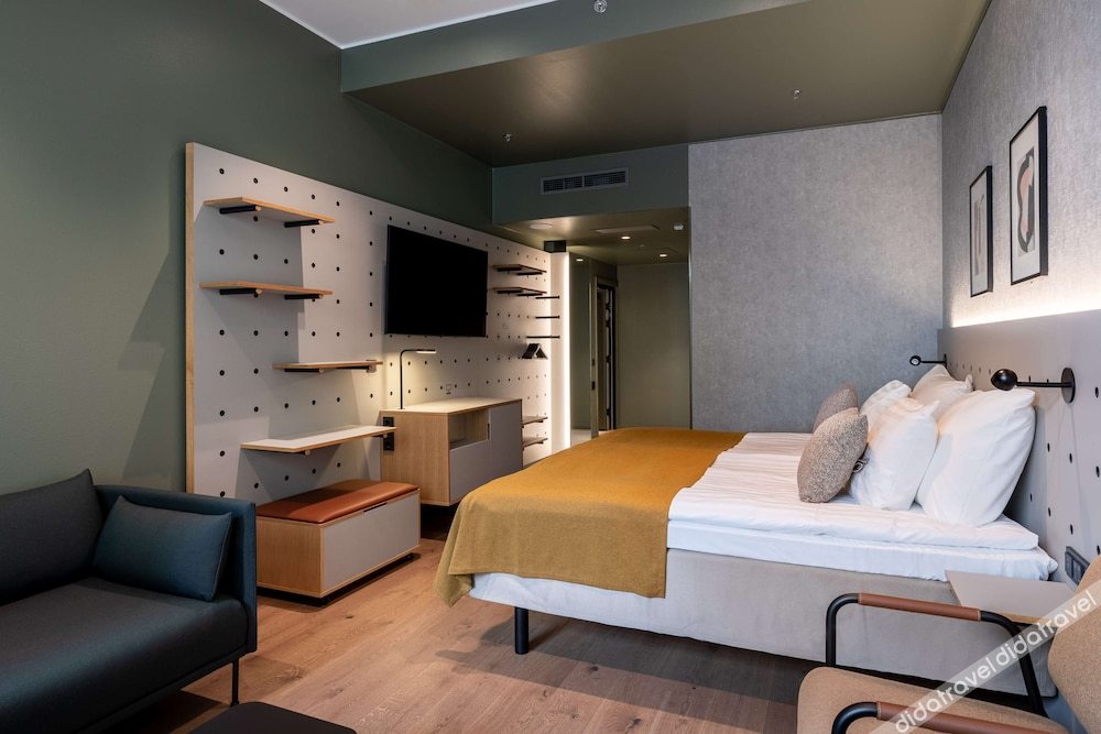 高级房 (Multibed)