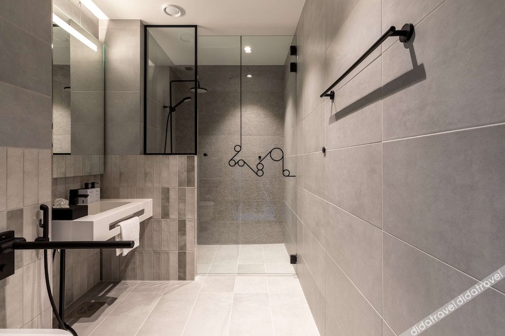 高级双人房（2 张单人床）