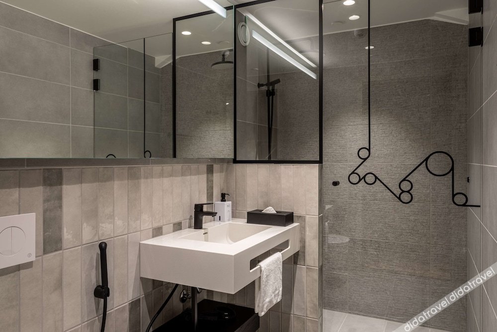 标准双人房（2 张单人床）