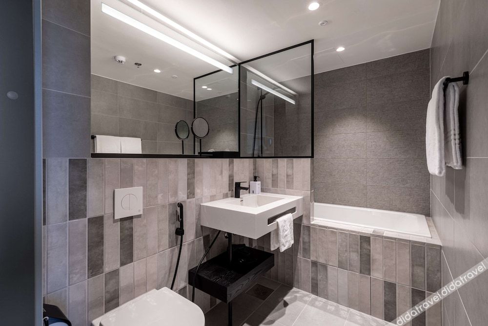 标准双人房（2 张单人床）