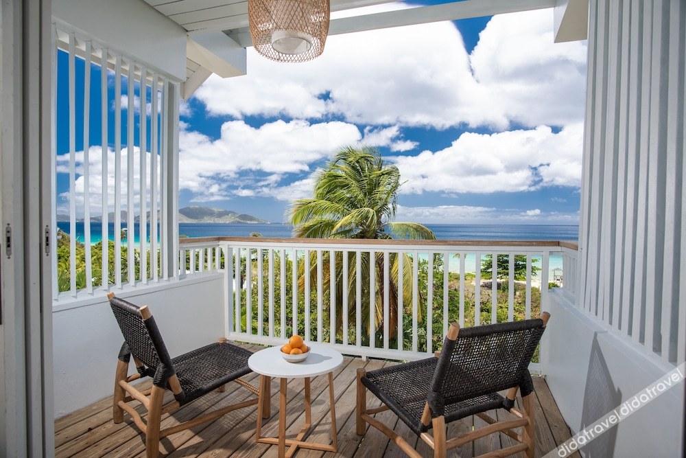 标准间，享有海景。