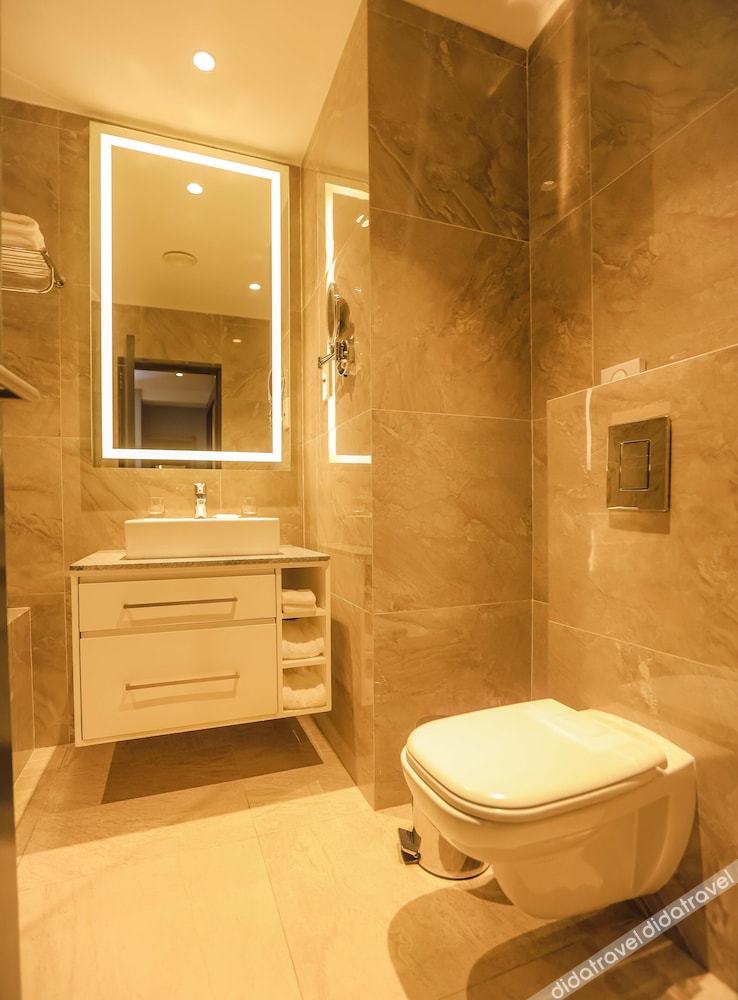 内陆景客房（1张特大床）