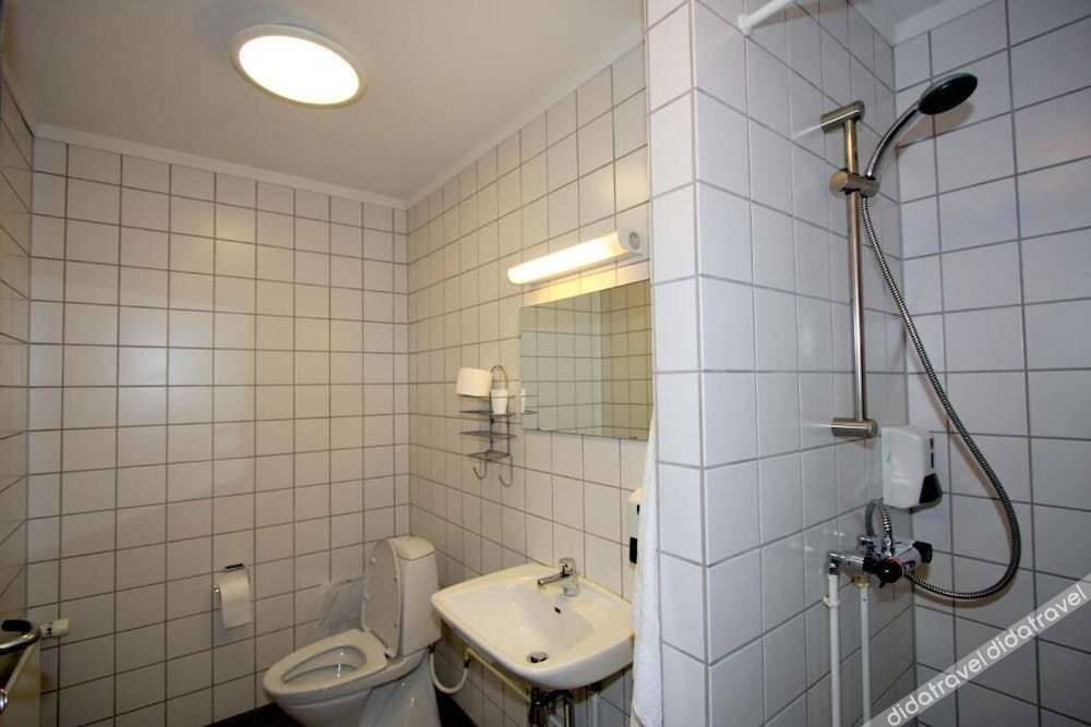 单人房（带独立浴室）