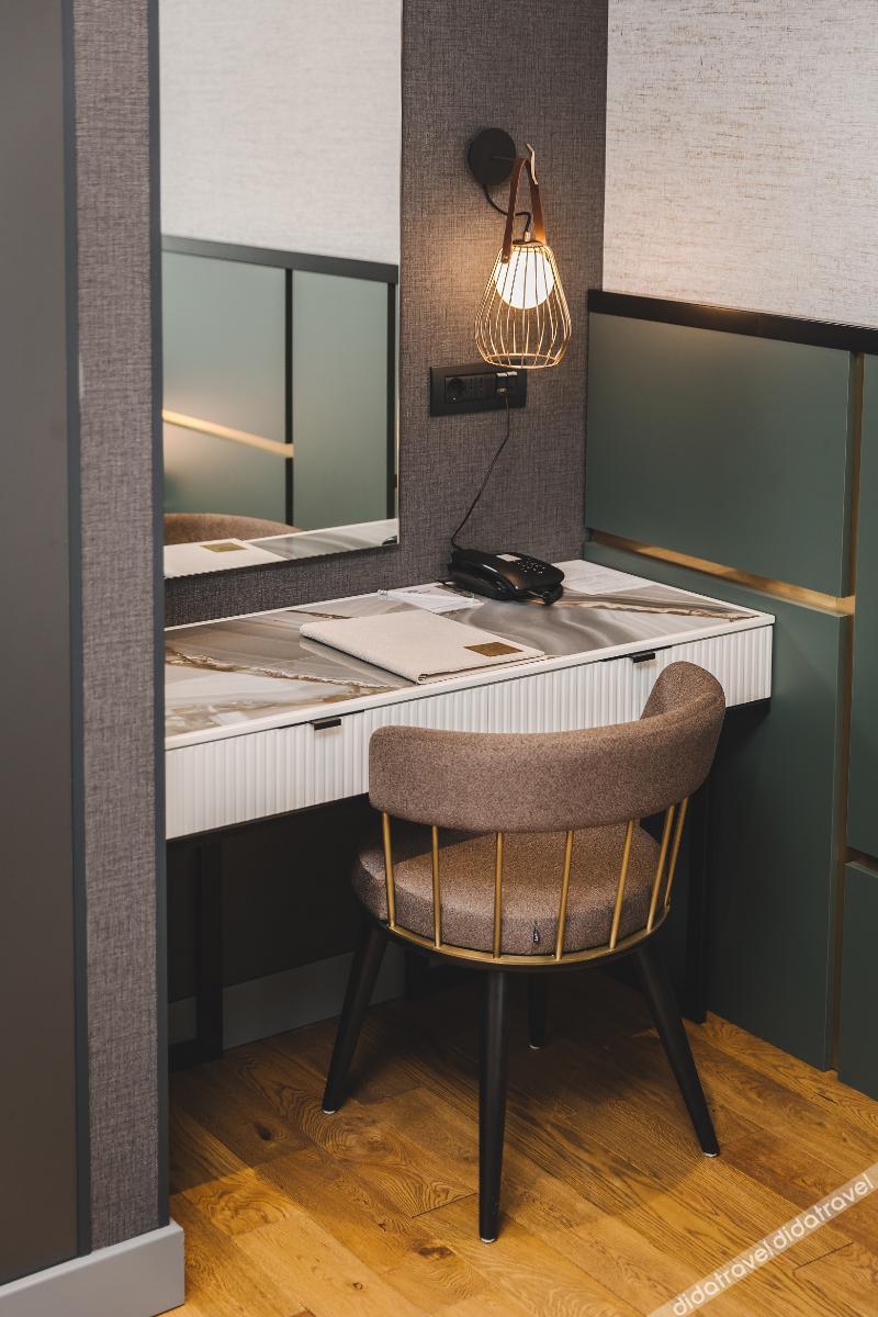 标准双人房（1 张双人床或 2 张单人床）