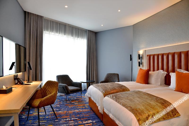 标准房, 1 张特大床