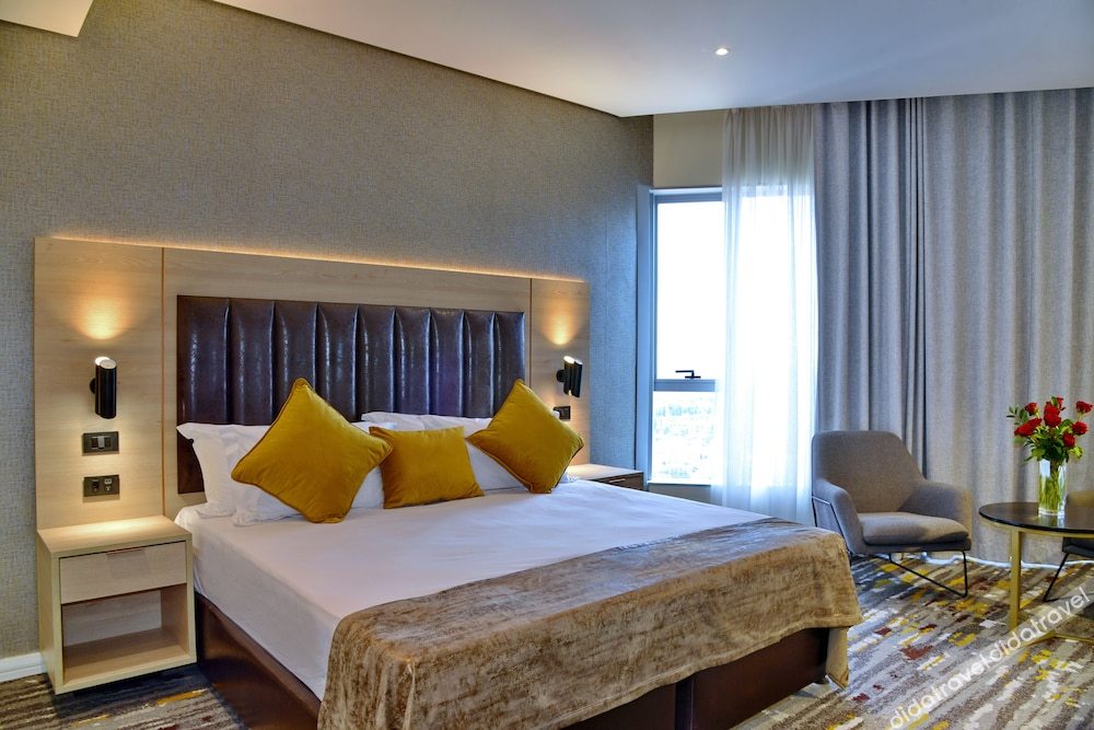 标准房, 1 张特大床