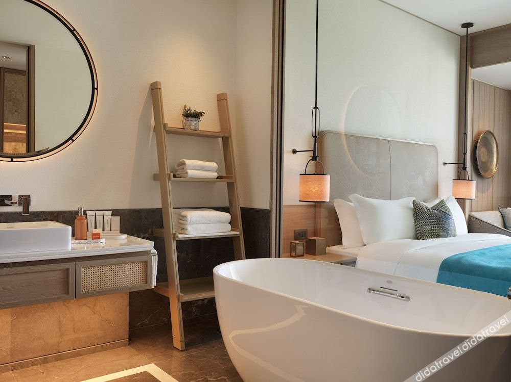 山景尊贵房（特大床）