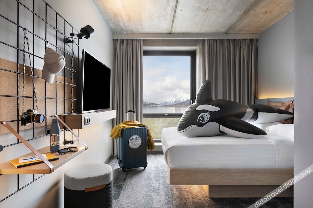 海景大床房，客房，1张大床，Sandnessundet景观，海景，高楼层