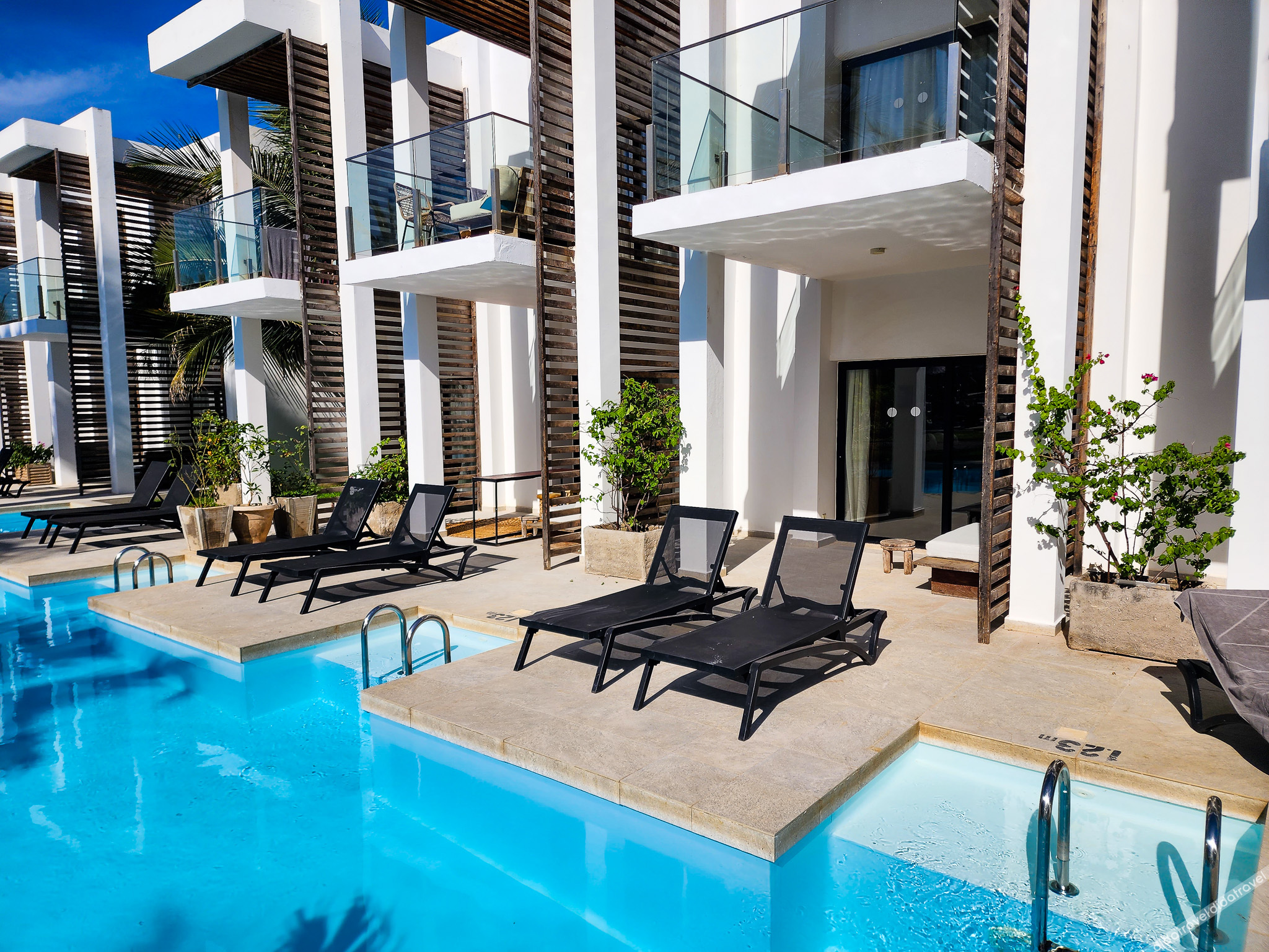 客房(大床)-可直达泳池|带小型泳池<1>