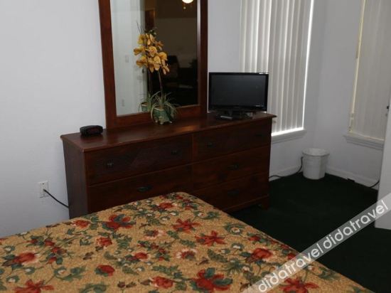 Premium Vista Universal Area Condos photo 4