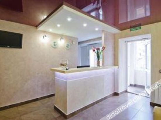 Iris Aparthotel