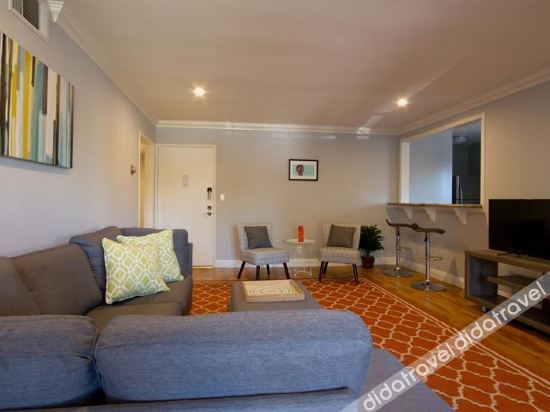 Airy 2Br in West La by Sonder