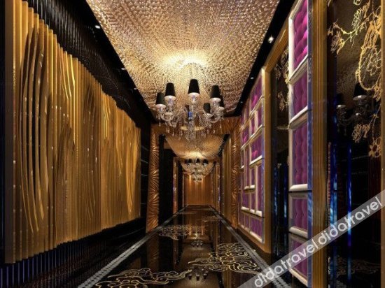 Three Suns Hotel photo 4
