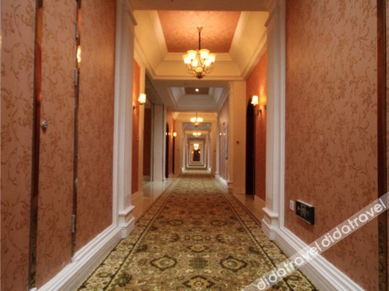Peter International Hotel photo 2