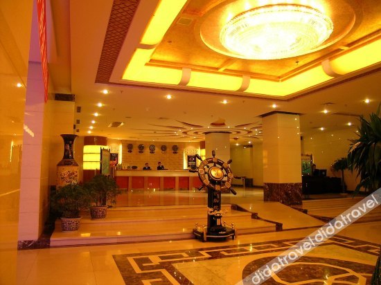 Golden Sun Hotel photo 2