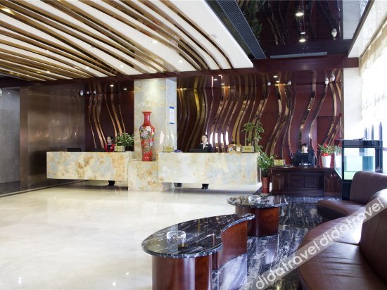 ROYAL HOTEL photo 2