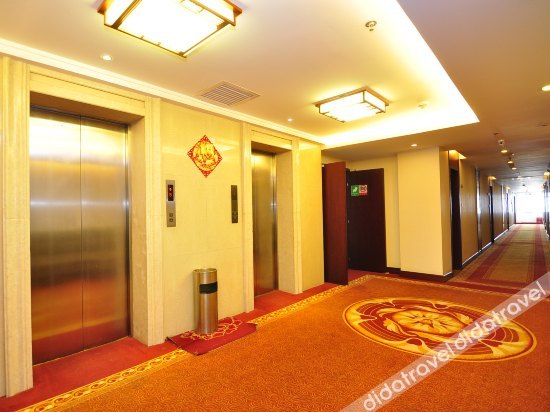 昆明临沧大酒店(南亚风情第一城店) photo 4