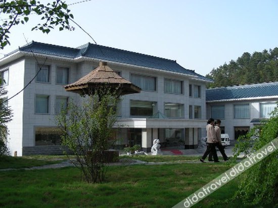 天水麦积山森林酒店