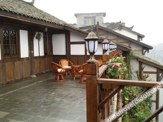 Qingju Bieyuan Inn