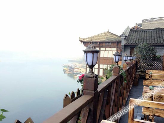 Qingju Bieyuan Inn photo 3