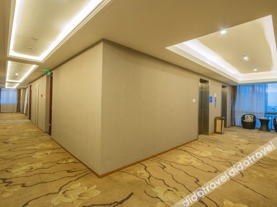 金碧湾大酒店(东方茂店) photo 3