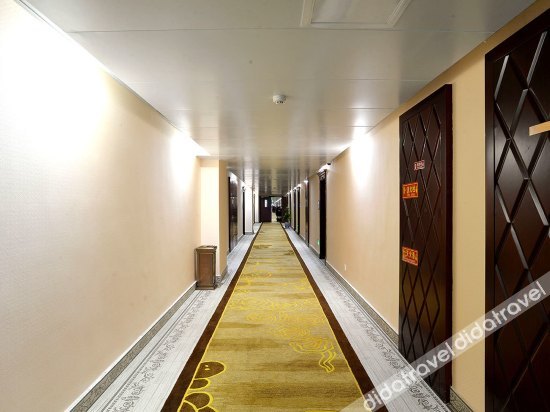 WJL World Trade Hotel photo 5