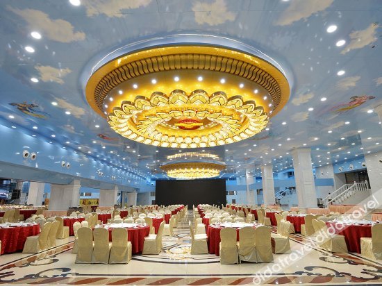 WJL World Trade Hotel photo 3