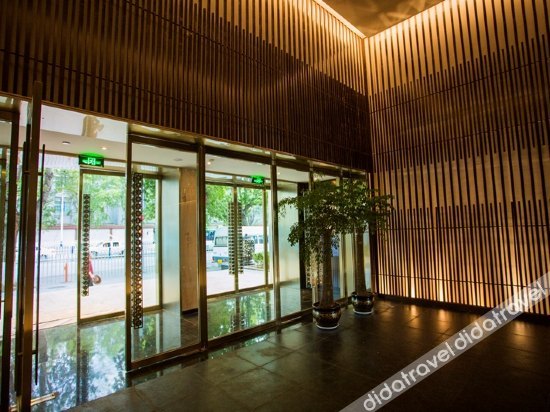 Minshan Yinqiao Hotel - Tap to explore photos