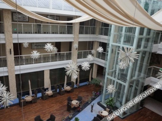 REST TREE HOTEL DUJIANGYAN photo 4
