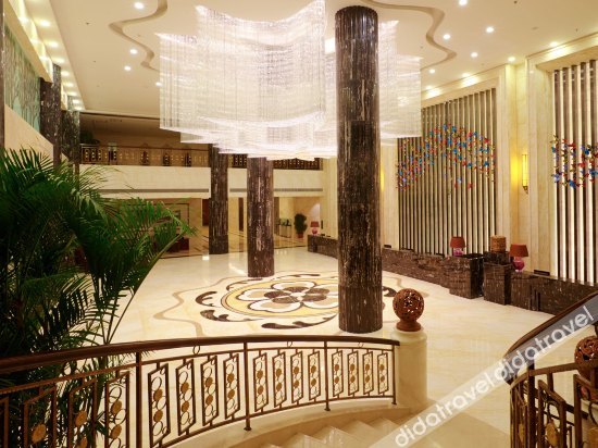 Huaxi Zhongzhou International Hotel photo 2